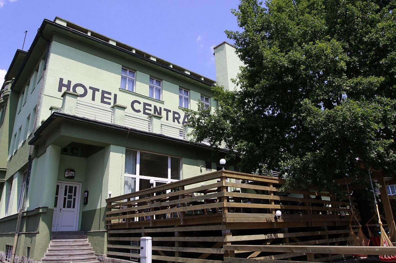 קלאטובי Wellness Hotel Central מראה חיצוני תמונה